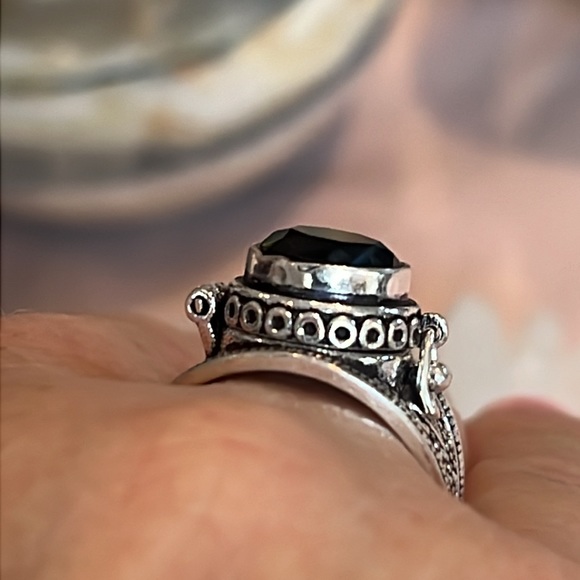 #564 Facted Black Onyx Poison โ ๏ธ Ring ๐ Size 10- 10.25 NWOT - Picture 7 of 17